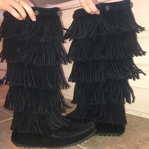 Minnetonka fringe boots